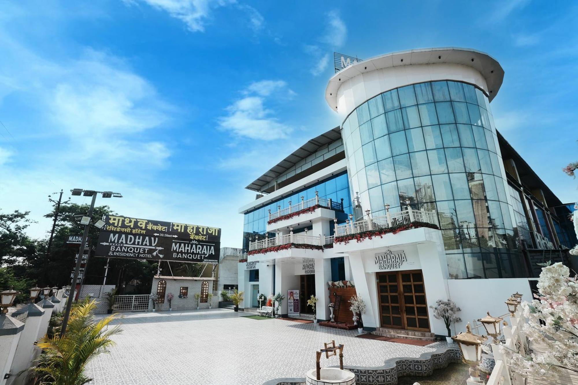 Madhav Residency Hotel & Banquet, Kalyan, Mumbai Bagian luar foto