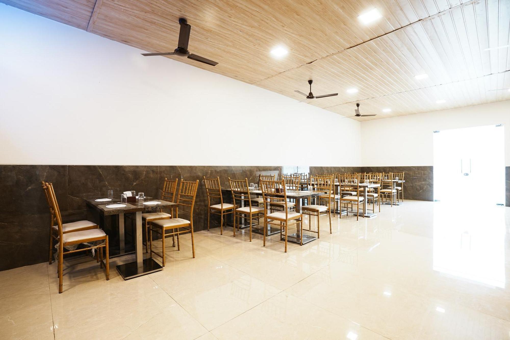 Madhav Residency Hotel & Banquet, Kalyan, Mumbai Bagian luar foto