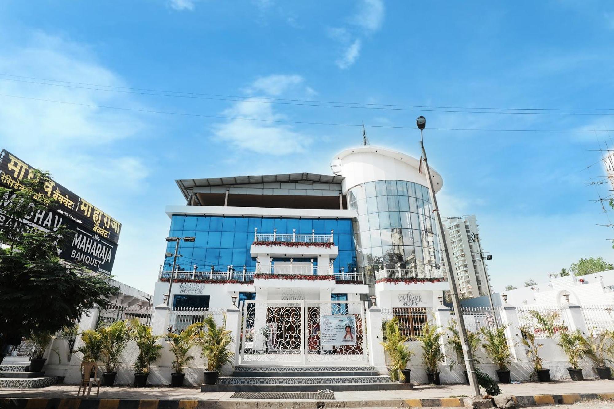 Madhav Residency Hotel & Banquet, Kalyan, Mumbai Bagian luar foto